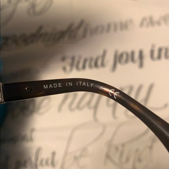 Chanel - Picture 4 of 6